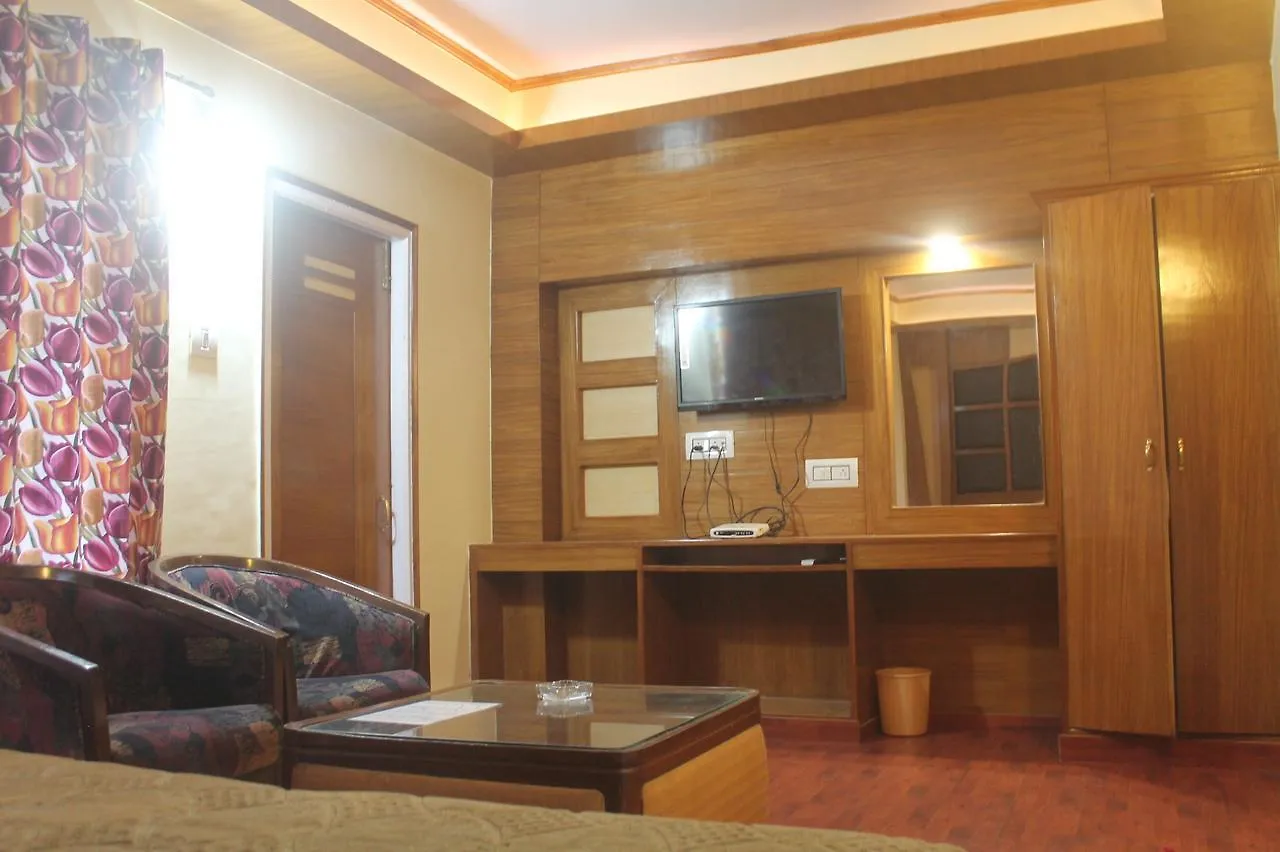 Classic Rooms In Shimla Hotel