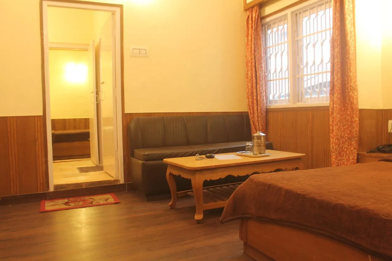 Classic Rooms In Shimla Hotel