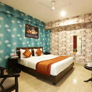 Mayank Plaza-near Igi Airport Terminal-3 New Delhi